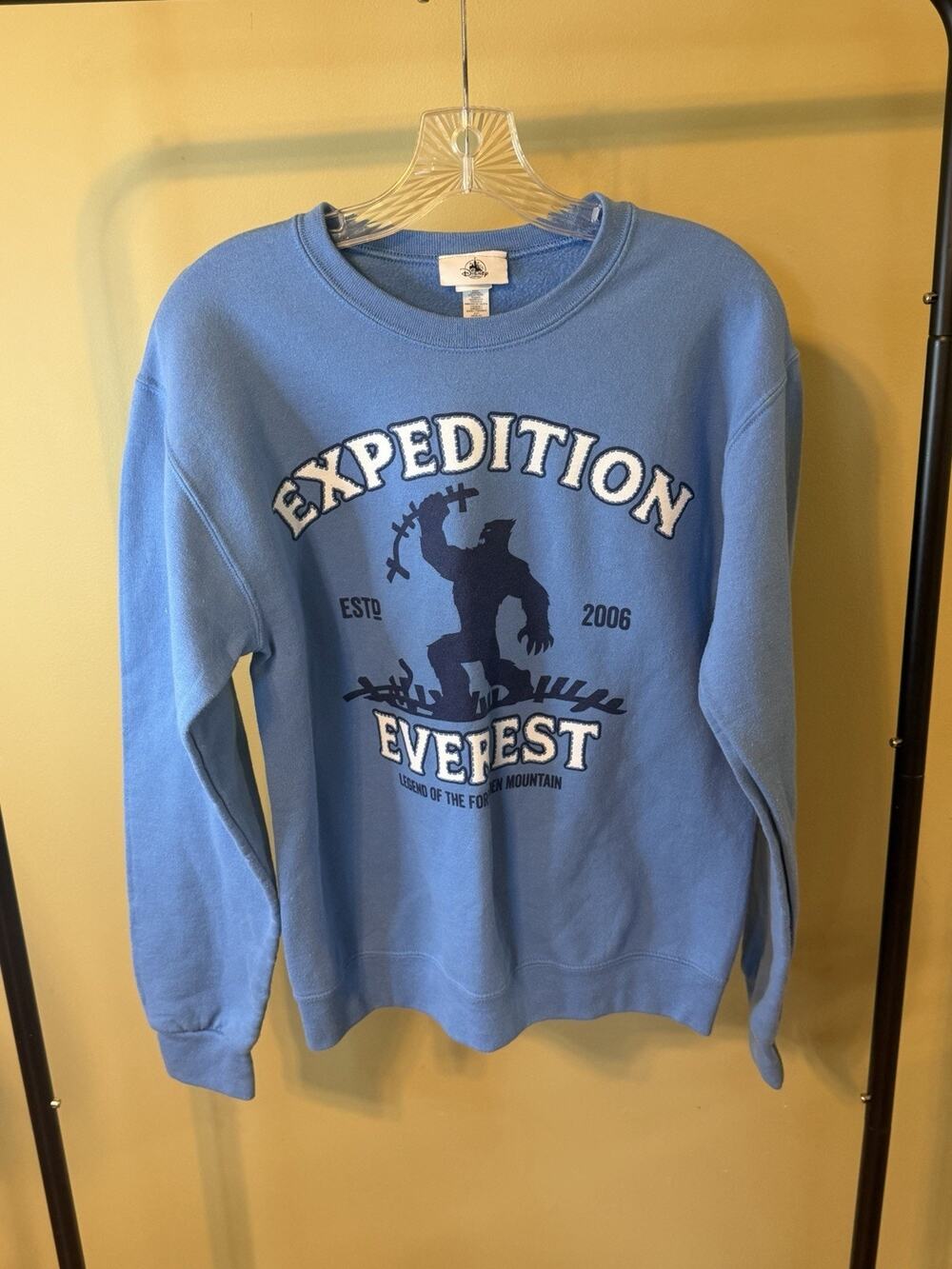 Disney Parks Expedition Everest Sweatshirt Size Small Blue